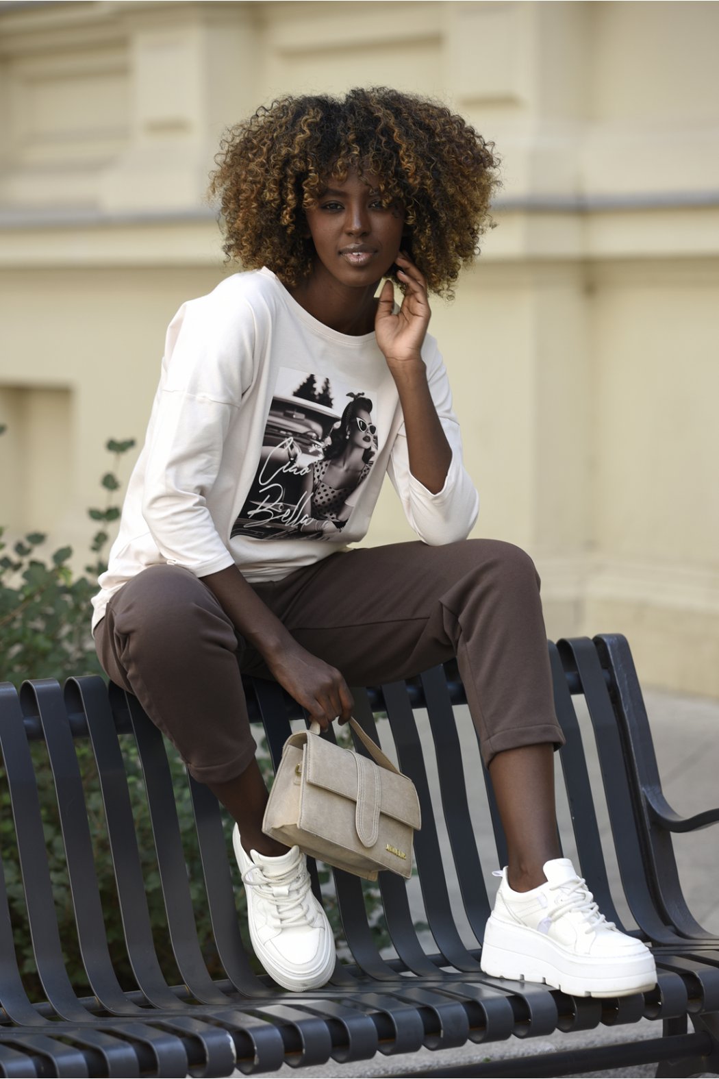 BLUZKA DAMSKA Z NADRUKIEM I...