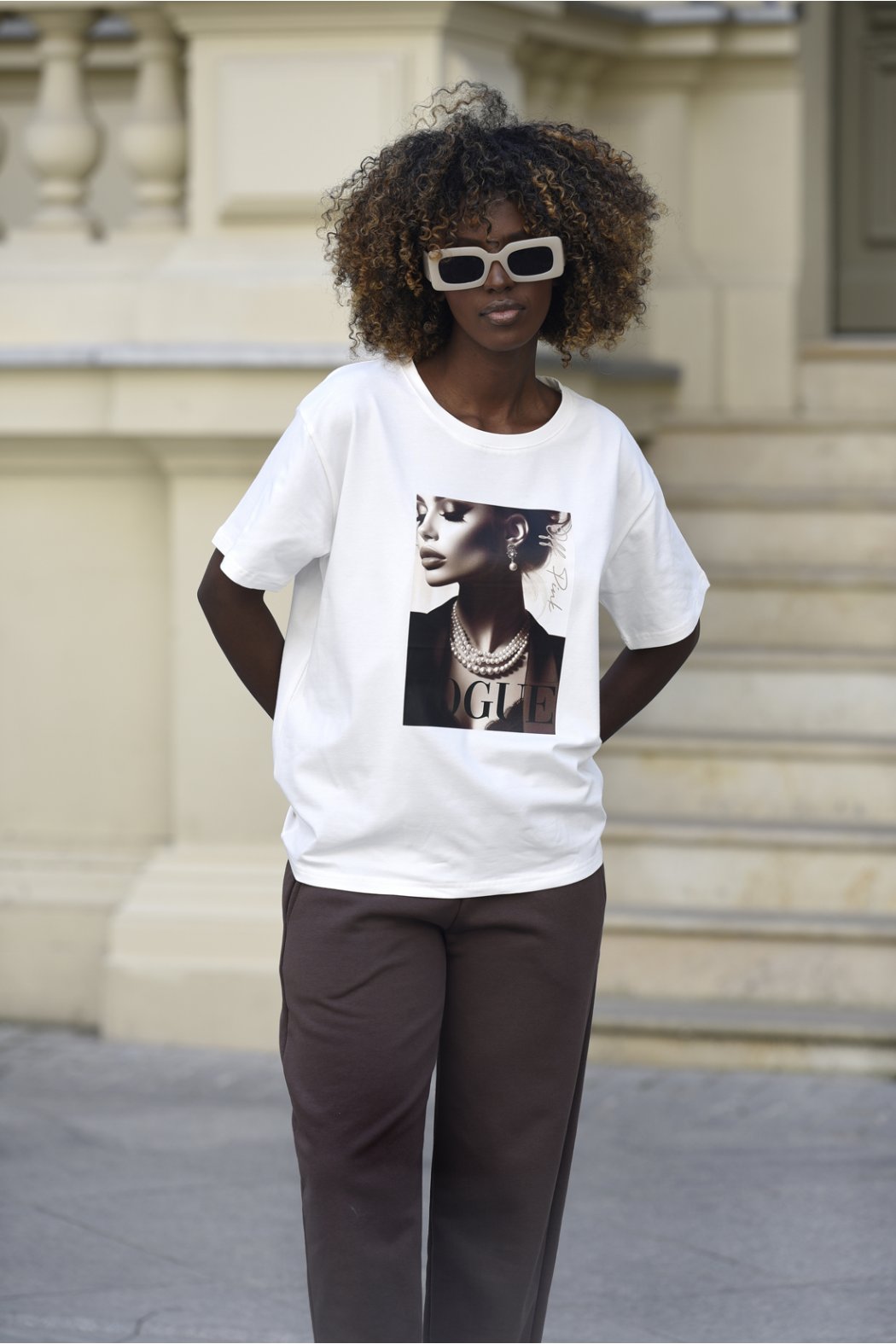T-SHIRT DAMSKI BAWEŁNIANY Z NADRUKIEM - NAOMI
