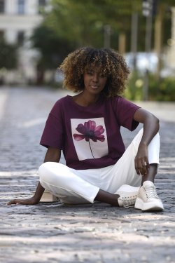 T-SHIRT DAMSKI BAWEŁNIANY Z NADRUKIEM - DIORA