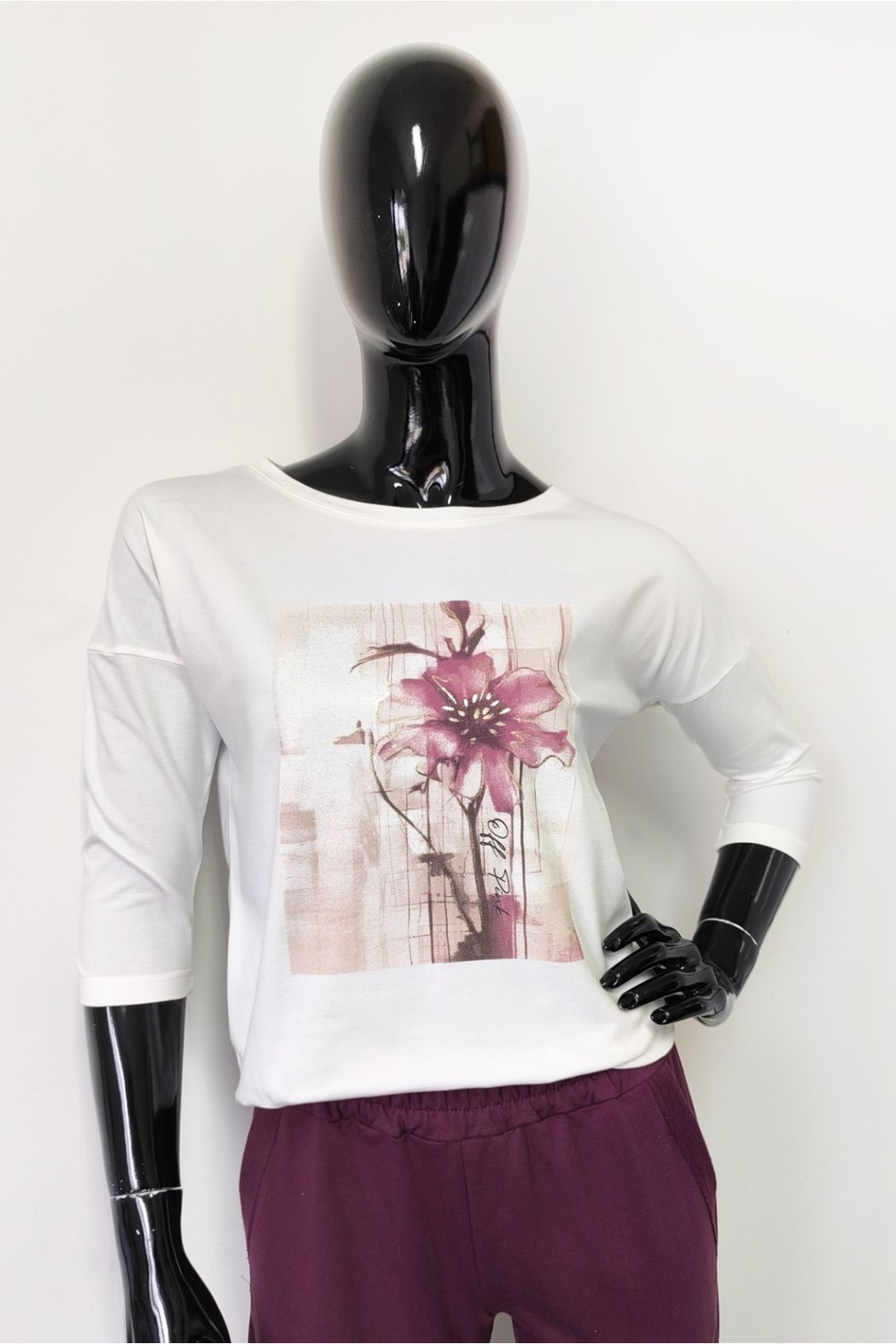 BLUZKA DAMSKA Z NADRUKIEM...