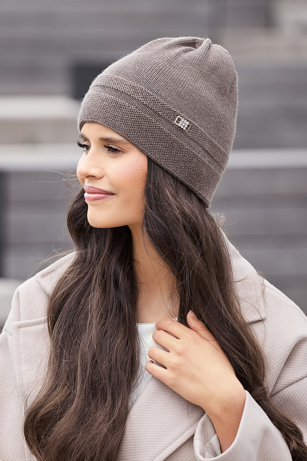 CZAPKA DAMSKA Z WEŁNY...