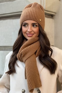 CZAPKA DAMSKA Z DODATKIEM WEŁNY P095