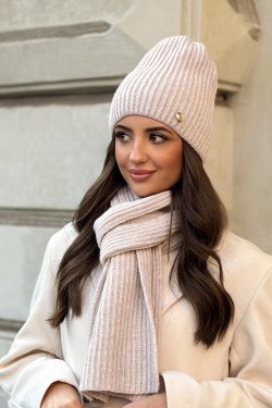 CZAPKA DAMSKA Z DODATKIEM WEŁNY P095