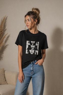 BAWEŁNIANY T-SHIRT Z NADRUKIEM SECRET