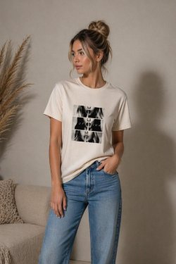 BAWEŁNIANY T-SHIRT Z NADRUKIEM SECRET