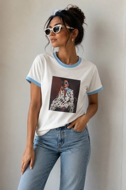 T-SHIRT Z NADRUKIEM CARMEN