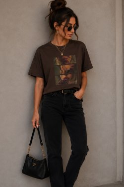 T-SHIRT Z NADRUKIEM ROMANCE