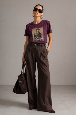 T-SHIRT Z NADRUKIEM ELEGANZA