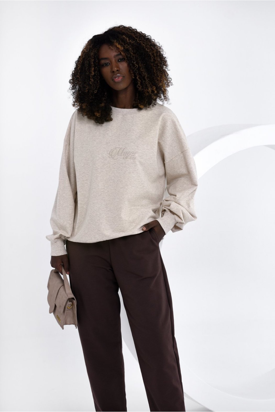 BLUZA DAMSKA Z HAFTEM LUZ